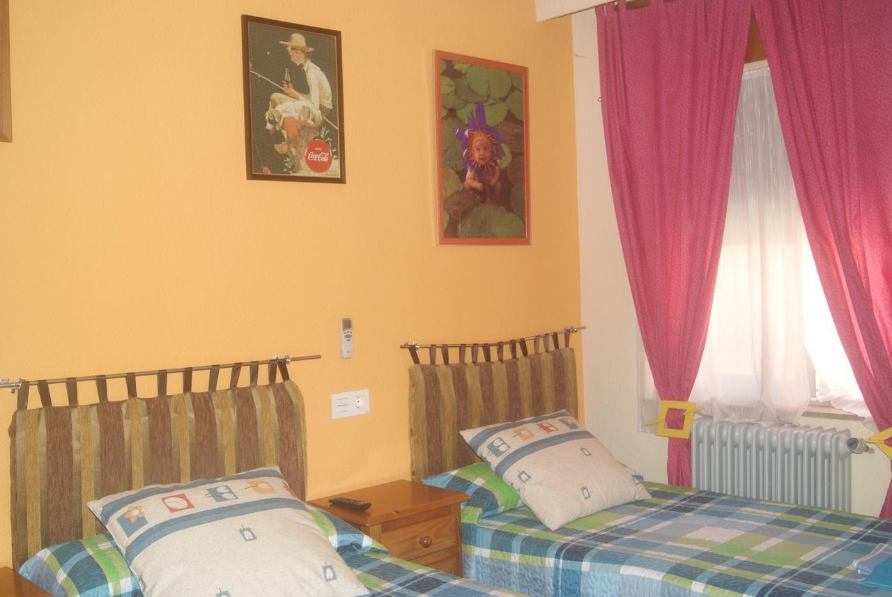 Pension Restaurante La Liebre Саламанка Екстериор снимка
