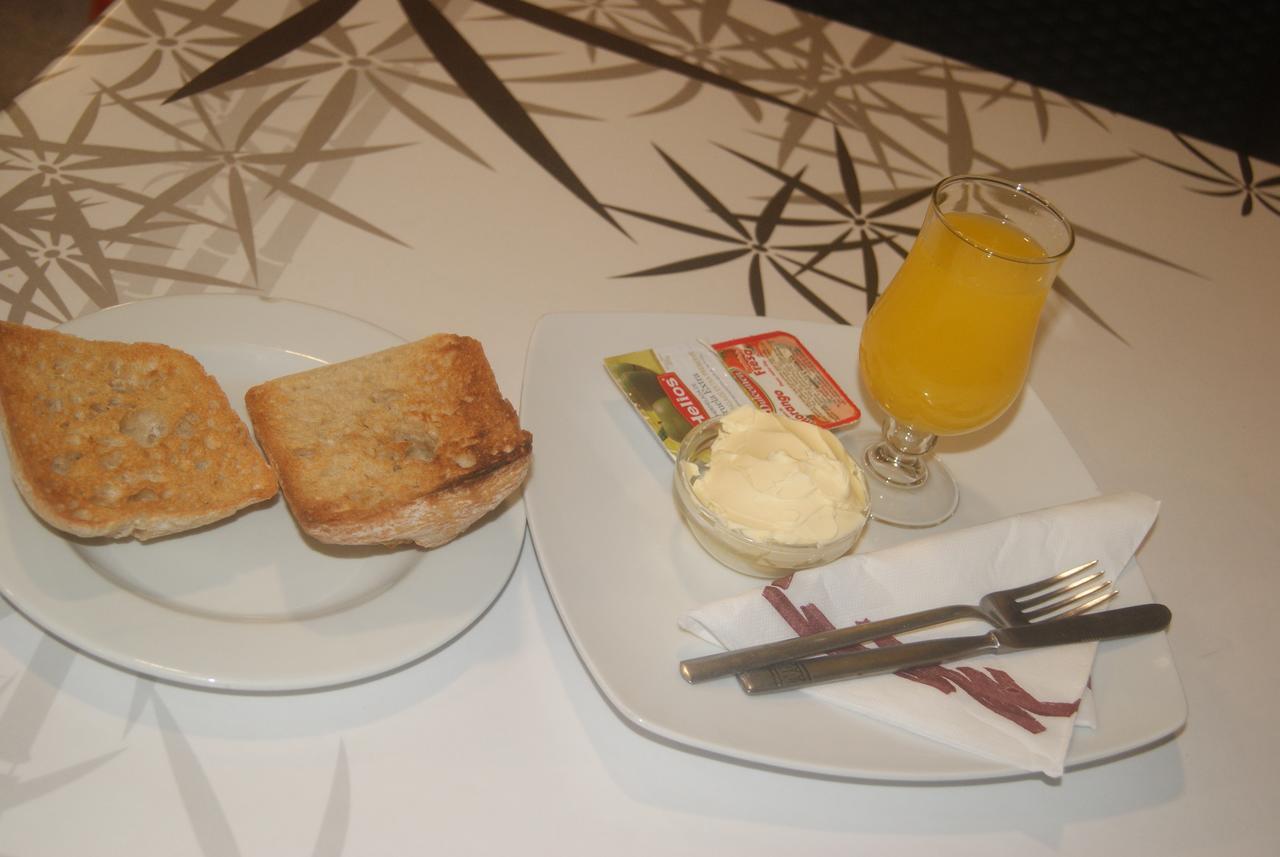 Pension Restaurante La Liebre Саламанка Екстериор снимка